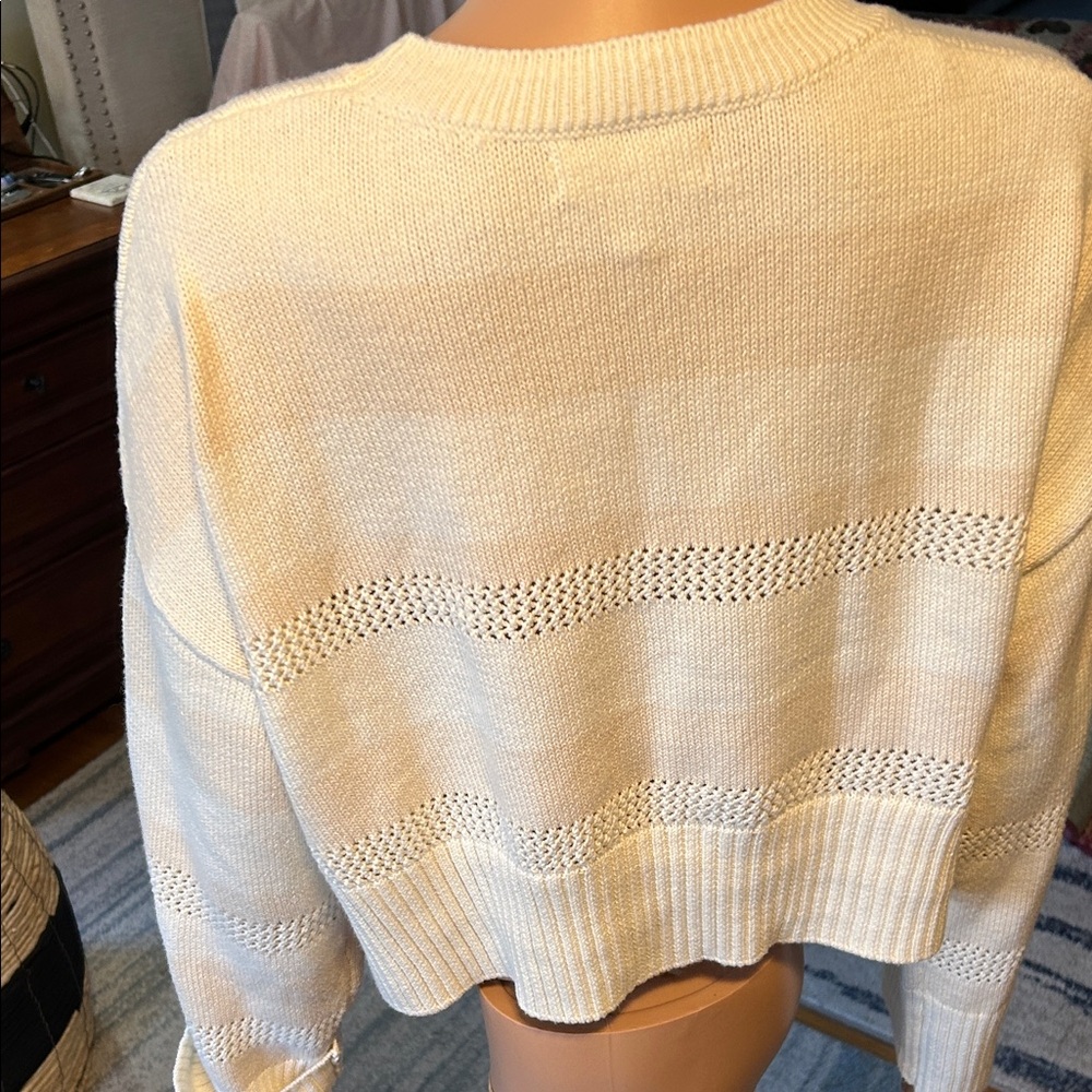Chic White Knit Sweater - Picture 5 of 6